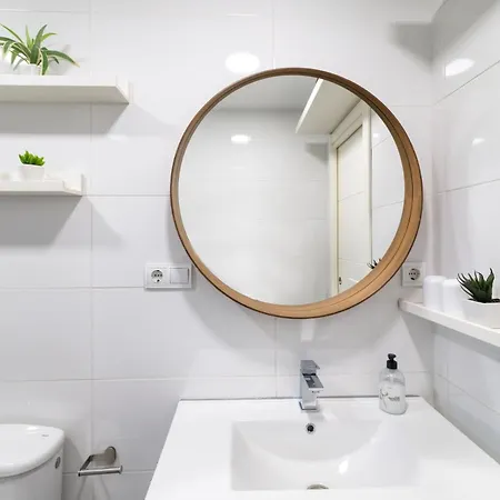 A Pie De Calle Huelin Apartment