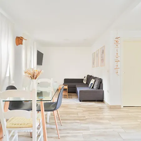 A Pie De Calle Huelin Apartment *